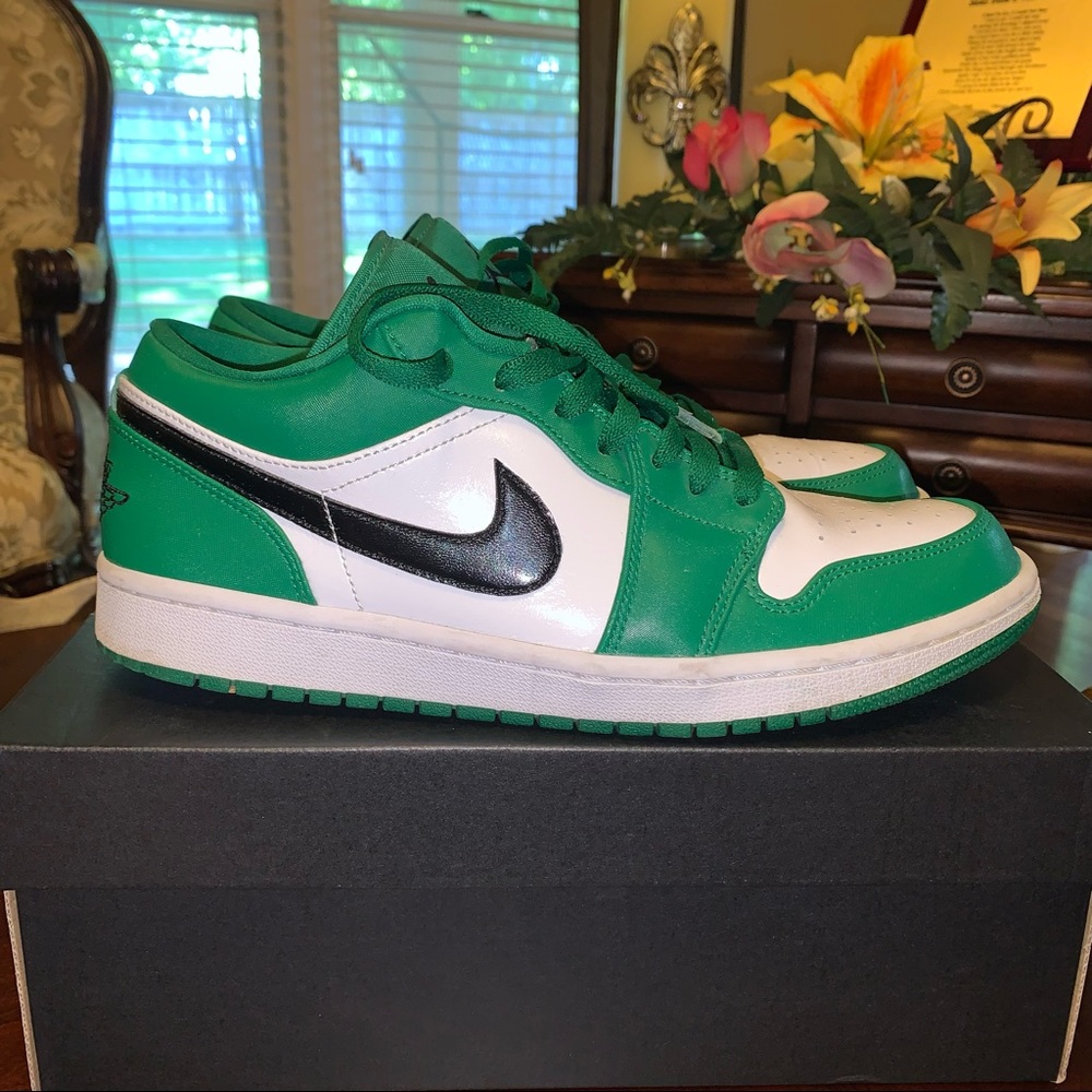Jordan 1 low, Kelly green Nike dunks, 10 Mens